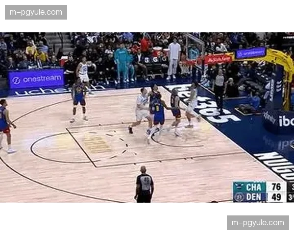 黄蜂进攻节奏掌控 三节建立足够领先优势提前锁定胜局